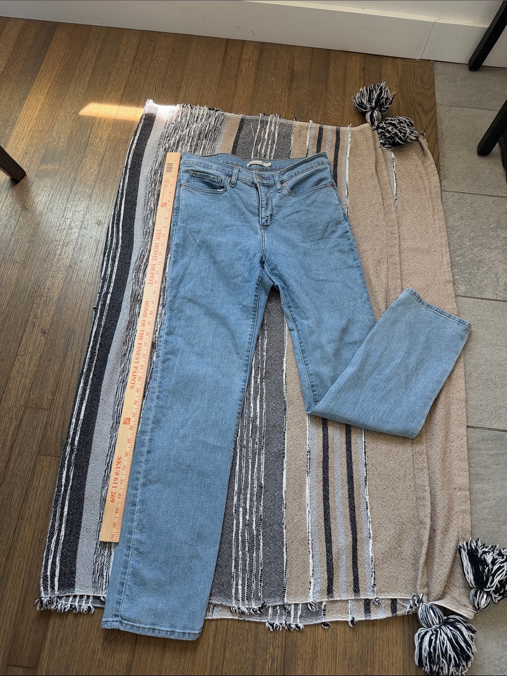 Levi's Light Blue Straight Leg Women's Jeans